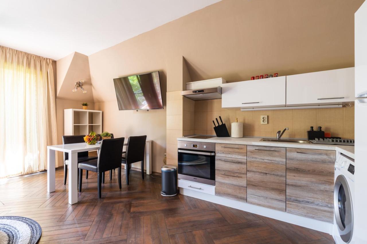 Quiet & Modern Maisonette Варна