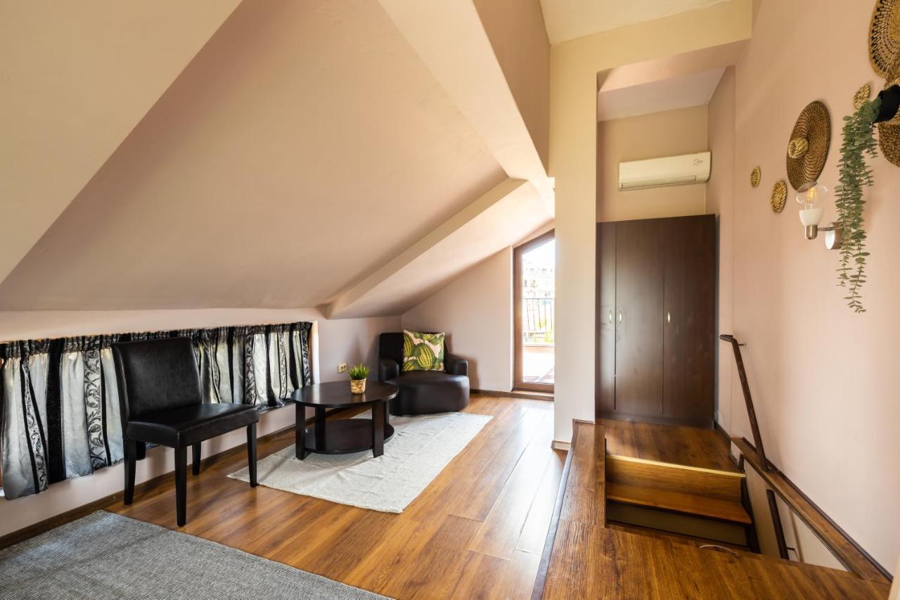 Апартаменти Quiet & Modern Maisonette *